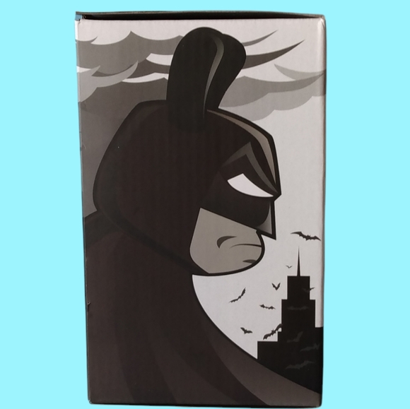 NWT Kidrobot Batman Collectable Vinyl Dunny - Picture 5 of 5